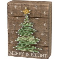 Merry and Bright String Art Image